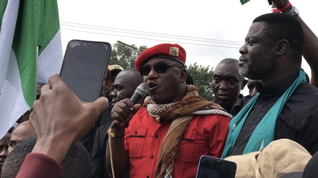 Former Cabinet Minister of All Progressives Congress Party in Nigeria, left, Protest organizer Prophet Solomon Dalung, right. Credit: Masara Kim.