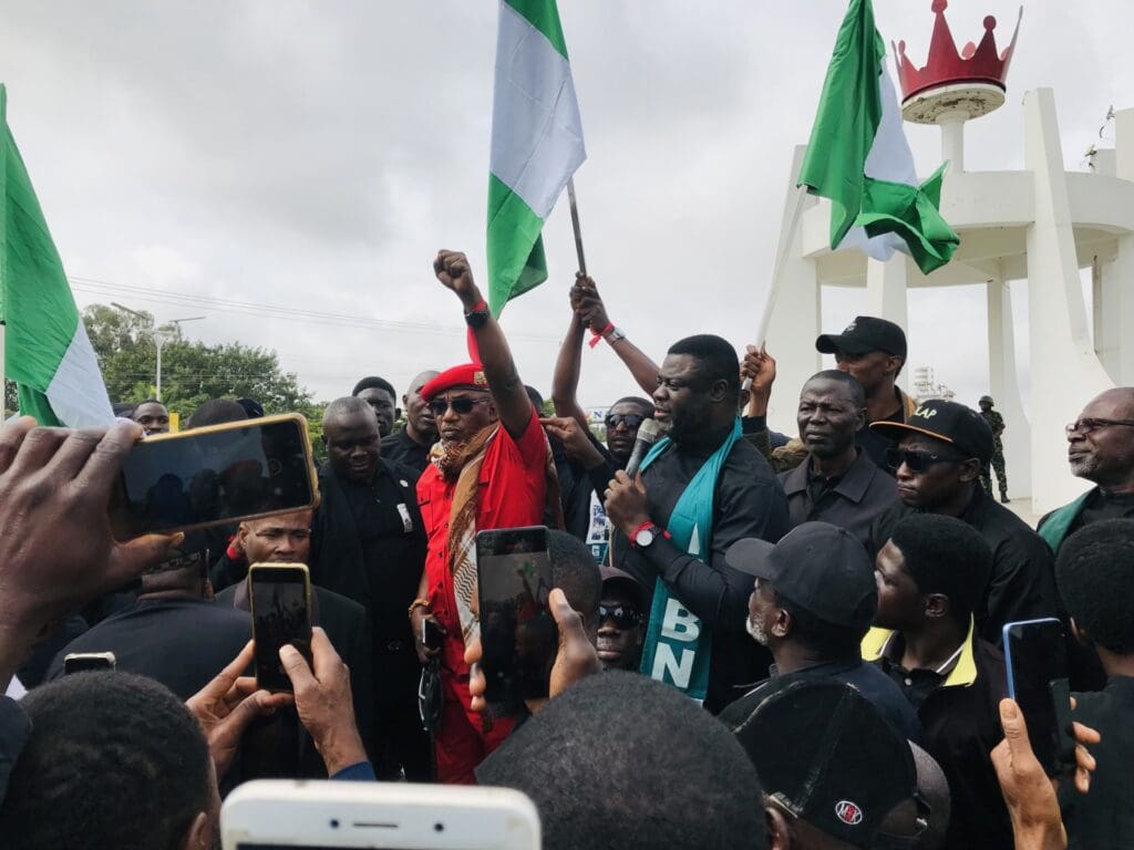 Former Cabinet Minister of All Progressives Congress Party in Nigeria, left, Protest organizer Prophet Solomon Dalung, right. Credit: Masara Kim.