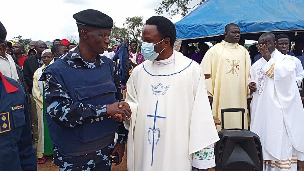 Photos at the Mass burial of 7 in LEA Primary School Angwan Rimi Photo Credit Lawrence Zongo 