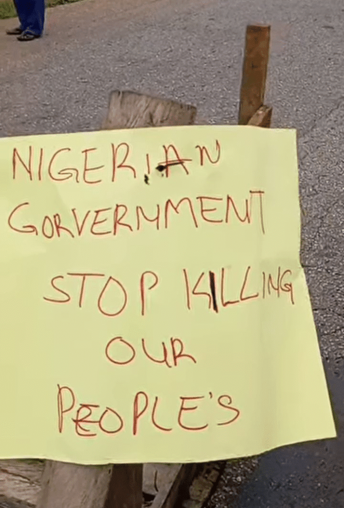 Isanlu-Isin indigenes protesting terrorist attack. Picture Courtesy: Elder Afolabi