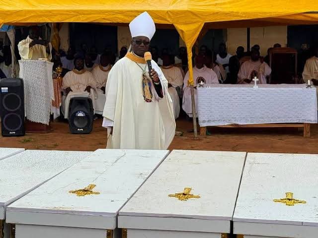 Bishop Julius Kundi, Bishop of Catholic Diocese of Kafanchan,  August 1, 2026 during the burial mass of 27 of 30 Christians murdered by Fulani Ethnic Militia on July 27,2026 (Credit: Steven Kefas Facebook page).